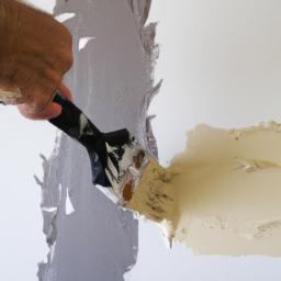 Remise en état de vos murs : quand et comment peindre Denain